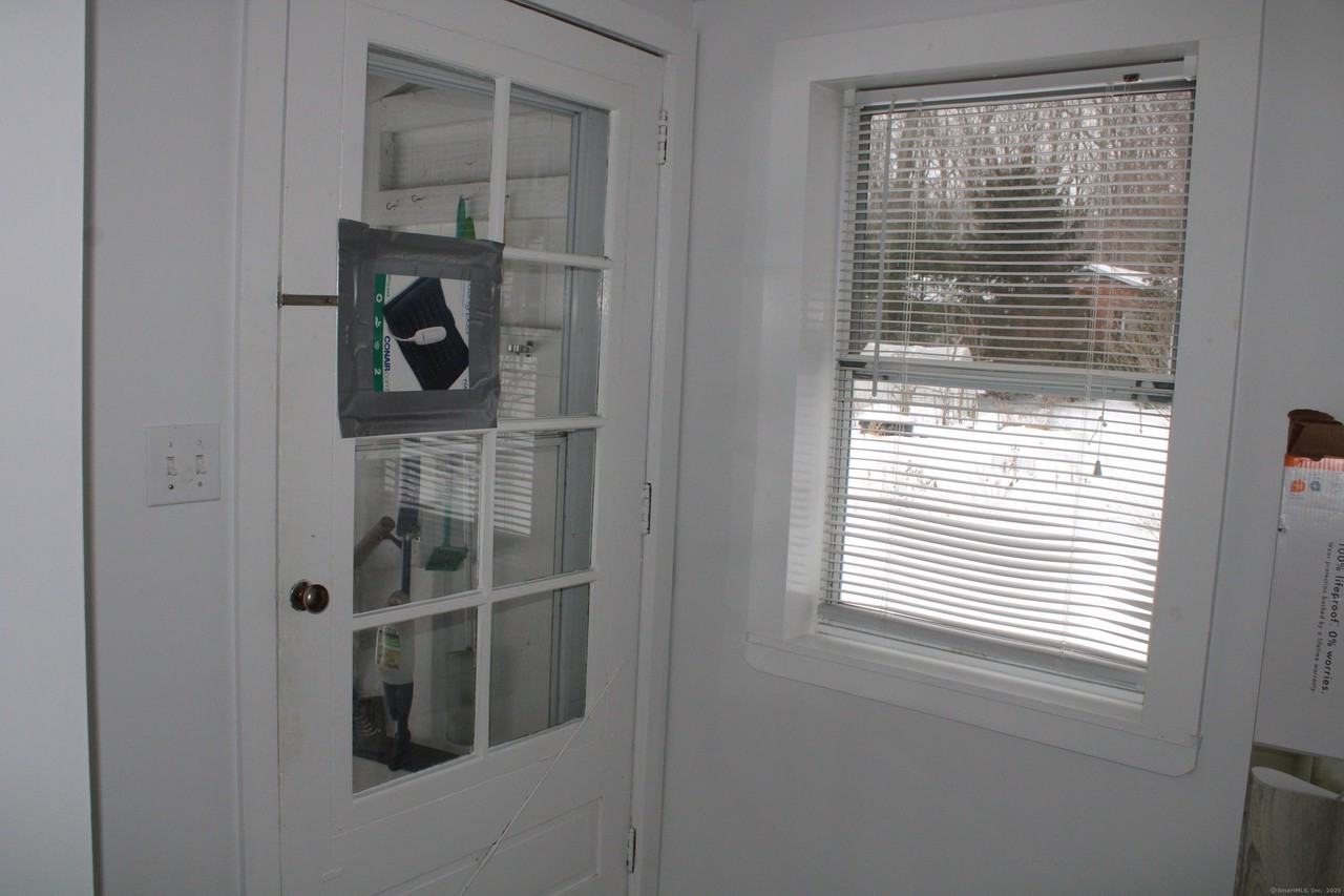 31 Delay Rd - Photo 4 of 20