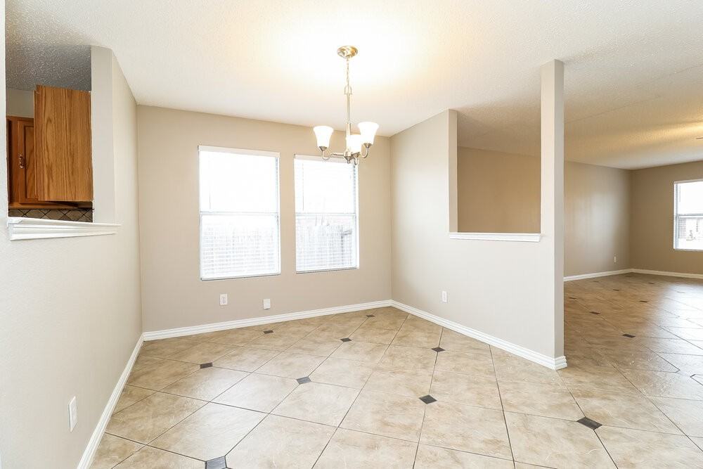 5224 Bedfordshire Dr - Photo 5 of 16