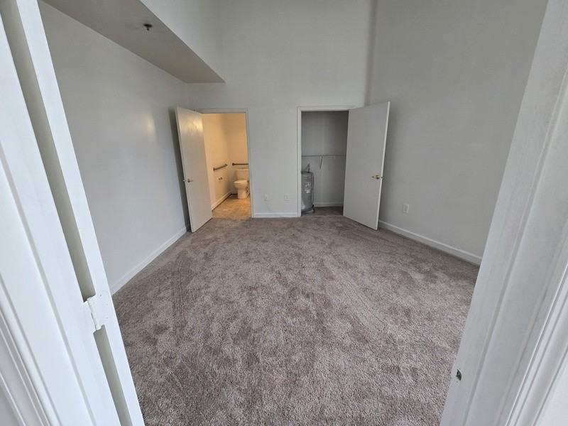 1411 Bainbridge St #202 - Photo 3 of 7