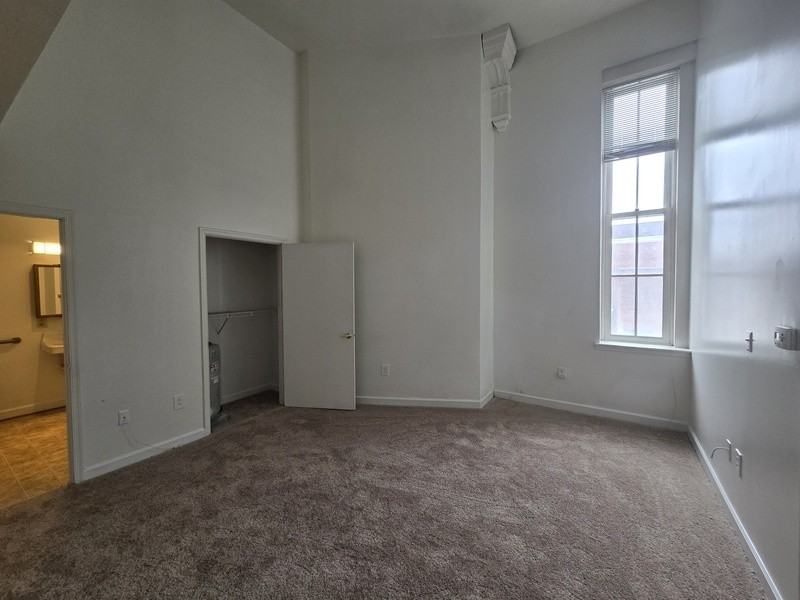 1411 Bainbridge St #202 - Photo 4 of 7