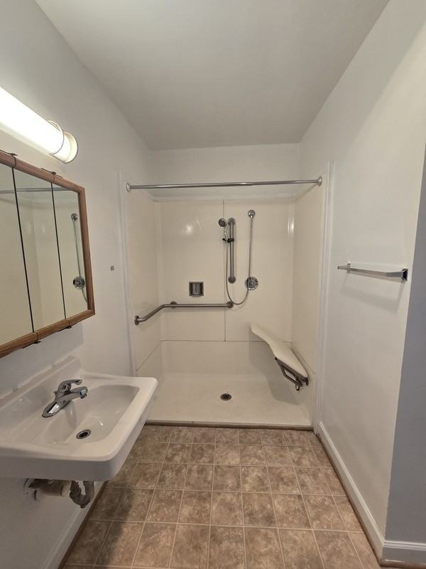 1411 Bainbridge St #202 - Photo 6 of 7