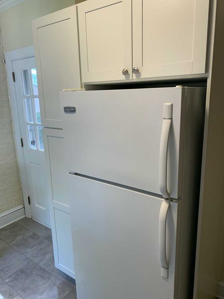 811 Bromley Rd - Photo 3 of 22