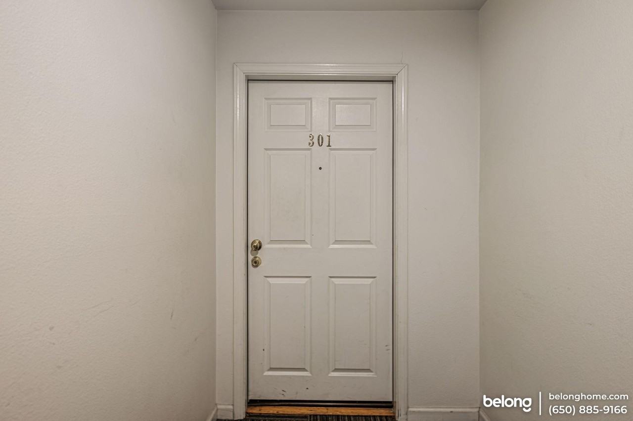 195 7th St #301 - Photo 5 of 19