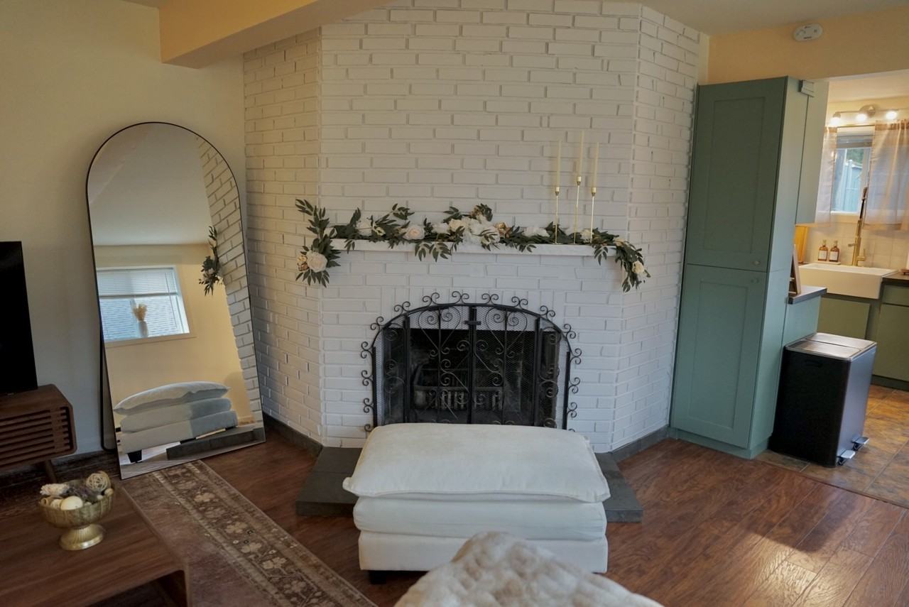 5655 30th Ave Sw #NA - Photo 2 of 37