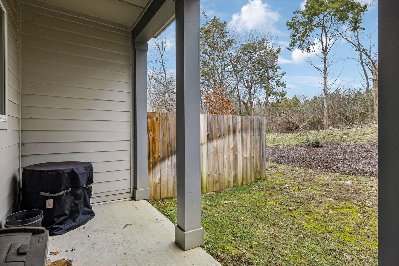 1538 Yarra St #NA - Photo 2 of 18