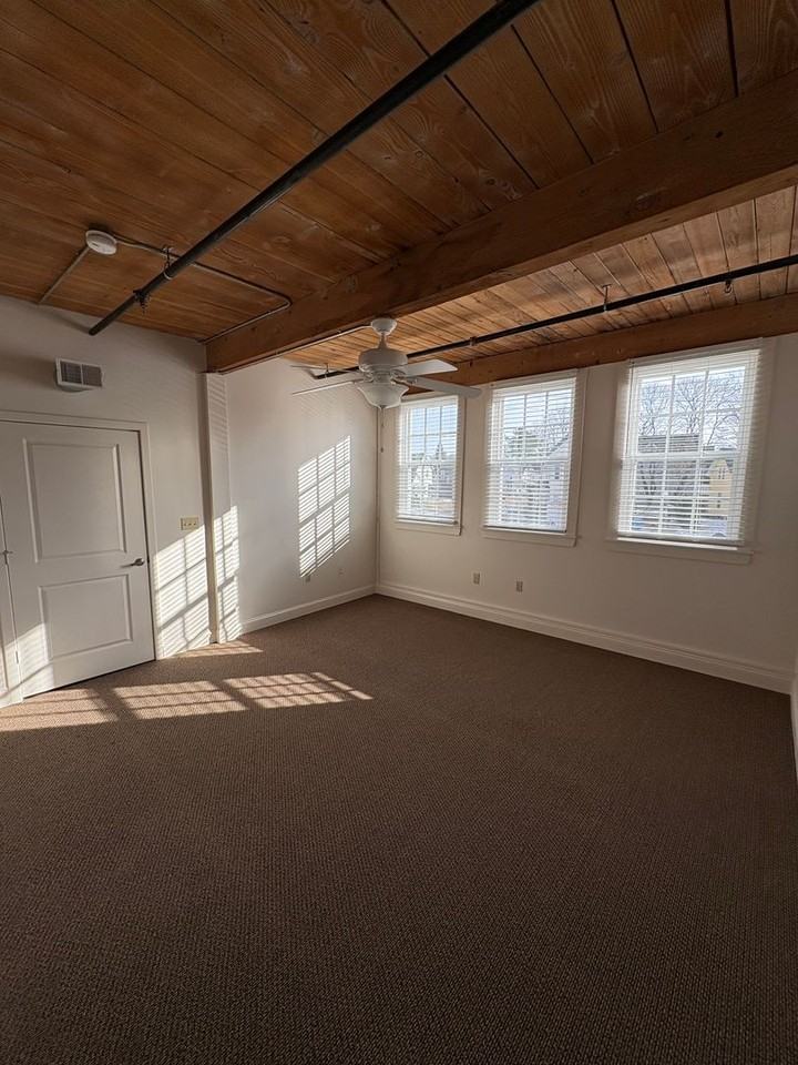 Bostonian Shoe Lofts - Photo 6 of 19