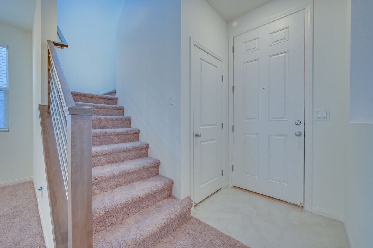 2717 Via Napoli - Photo 5 of 50