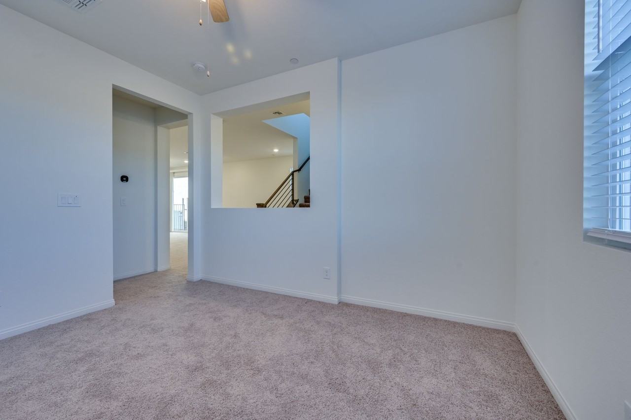 2717 Via Napoli - Photo 7 of 50