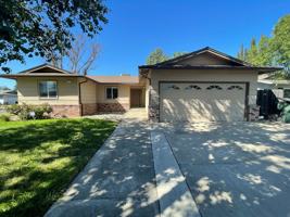 featured image of 3233 Nightingale Dr