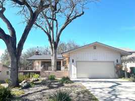 featured image of 18072 Jayhawk Dr