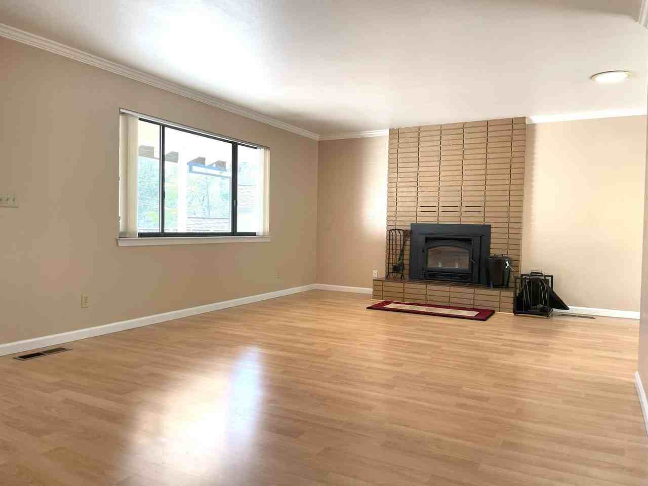 18072 Jayhawk Dr - Photo 2 of 21