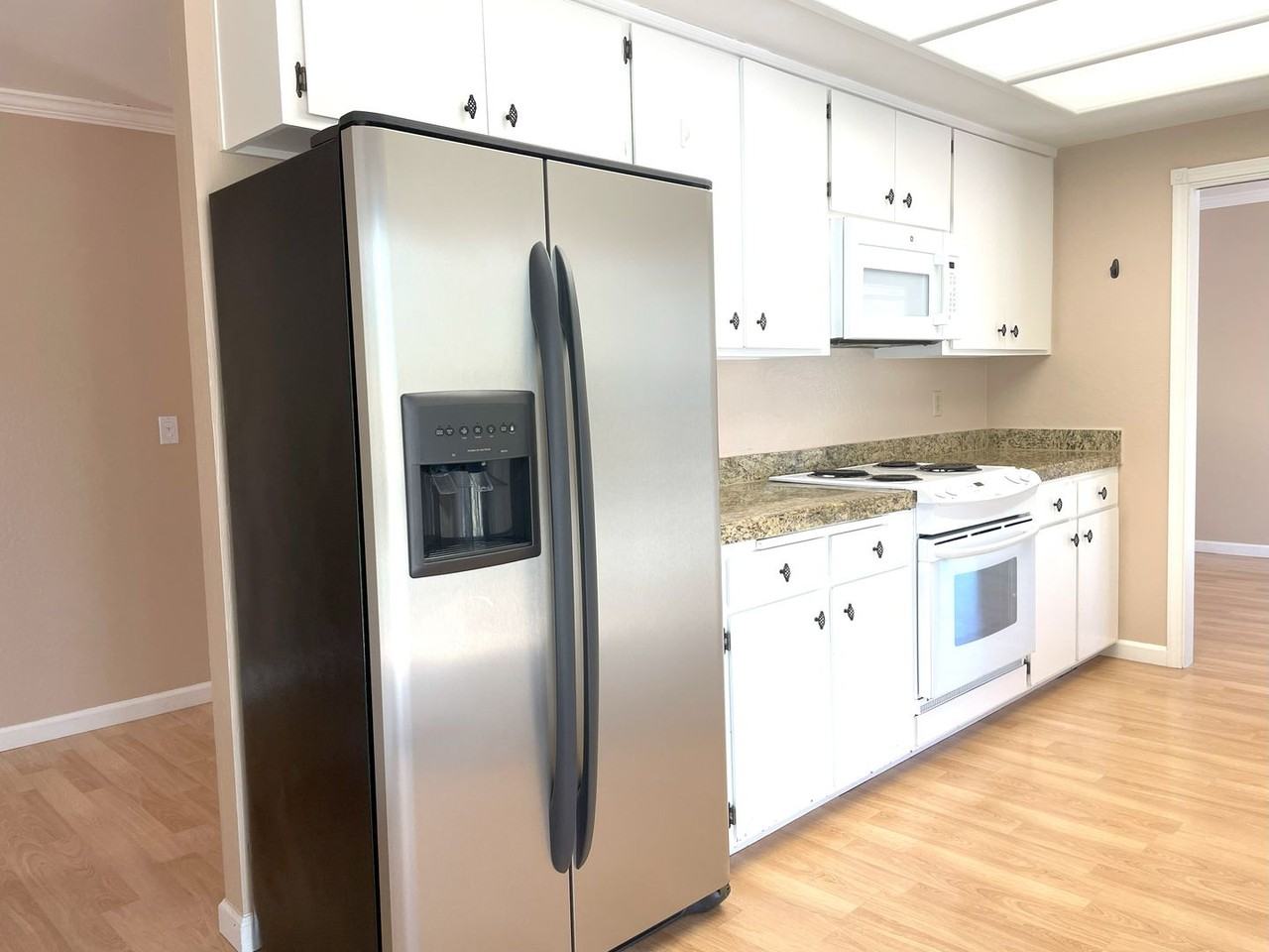 18072 Jayhawk Dr - Photo 5 of 21