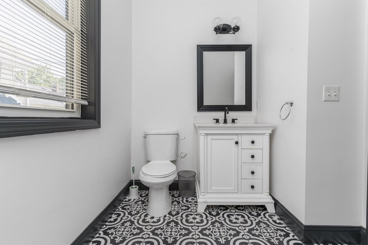 125 Tobey St #2 - Photo 3 of 9