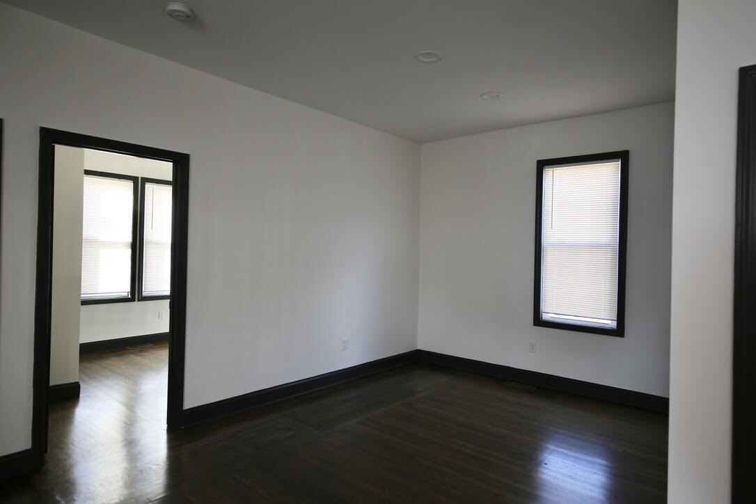 40 Grove St - Photo 2 of 5