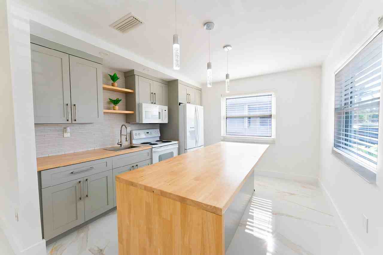 3147 Sw 24th St #3149 - Photo 7 of 46