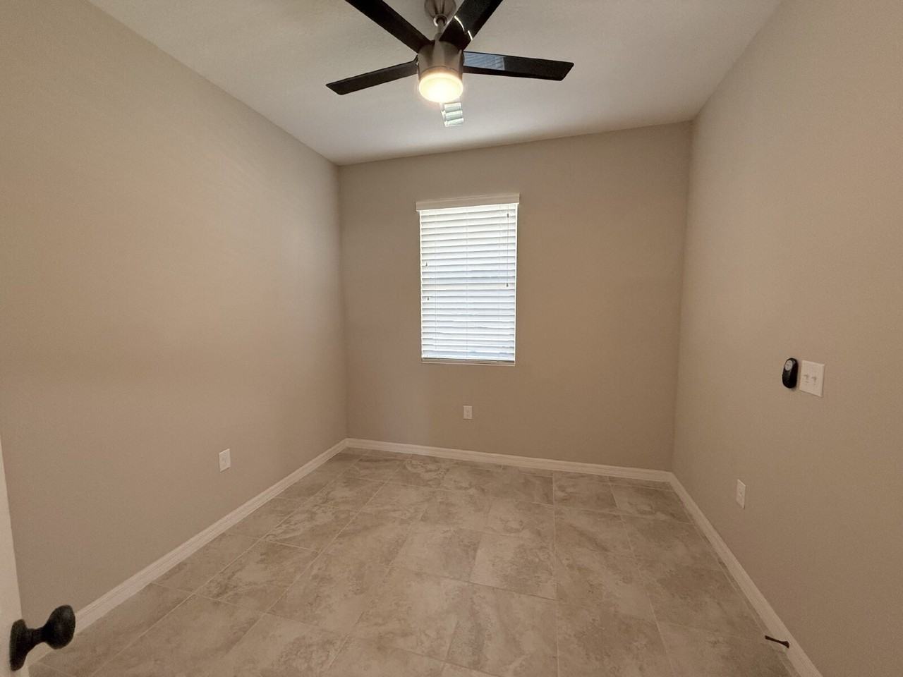 1946 Hidden Springs Dr - Photo 4 of 38