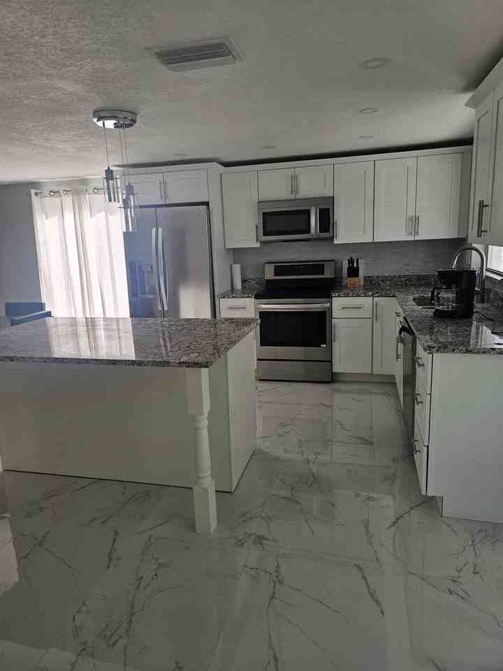 4931 Pompano Dr - Photo 7 of 17