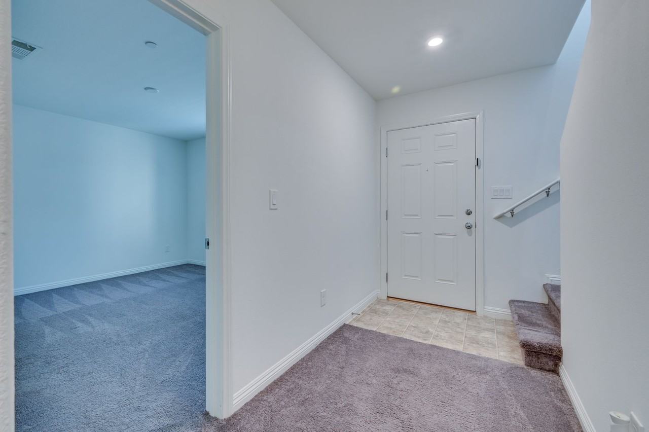 5202 Dubris Dr - Photo 6 of 50
