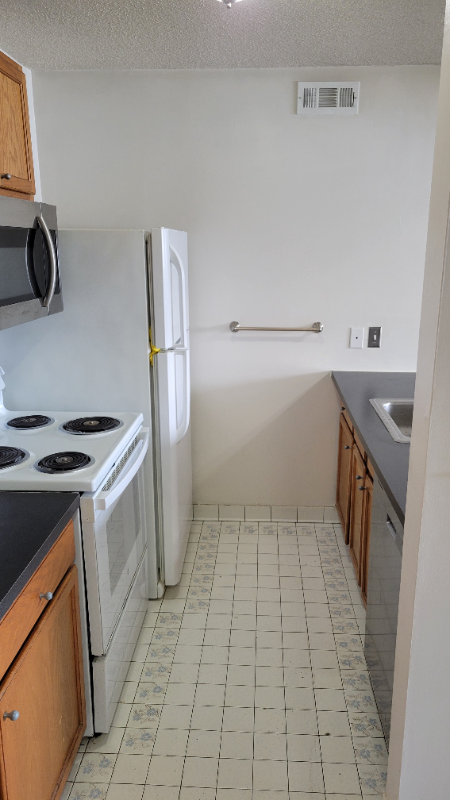 8713 Candlewood Trl #1 - Photo 3 of 9