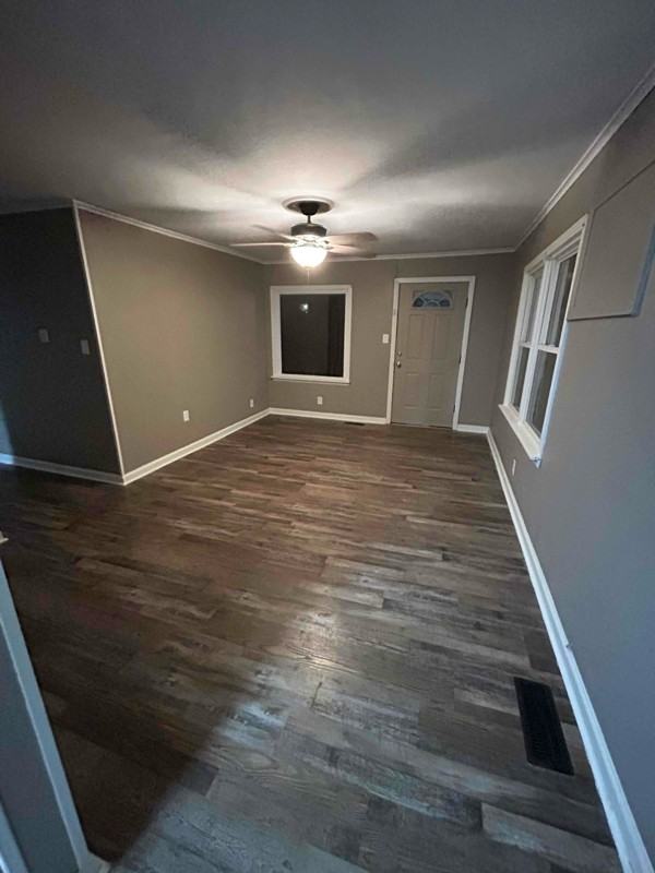 436 Greenlawn St - Photo 3 of 12