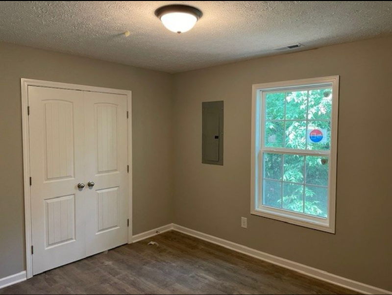 300 8th Ave Sw #300 - Photo 5 of 13