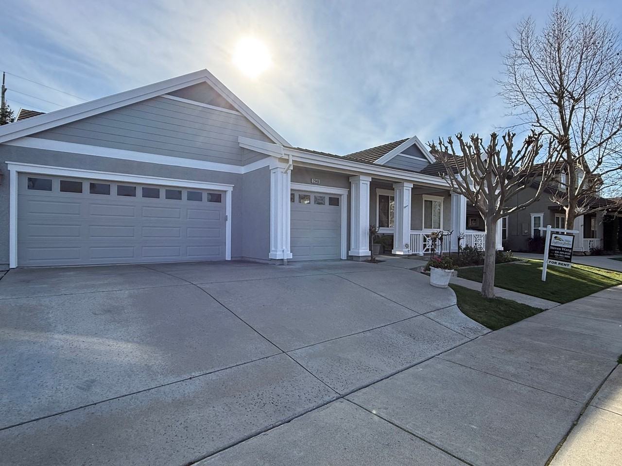 2946 Bresso Dr - Photo 2 of 32