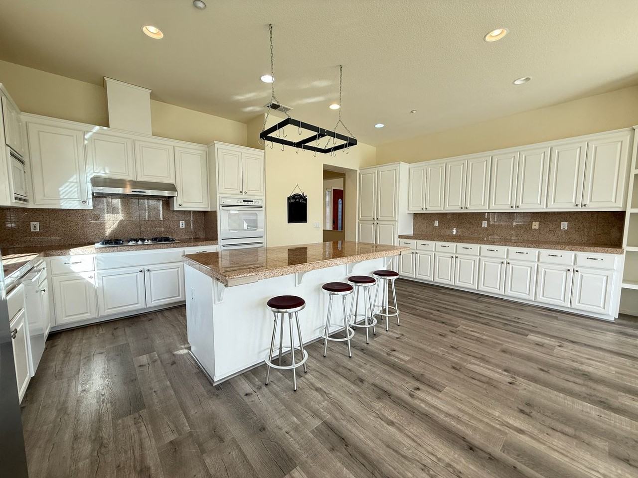 2946 Bresso Dr - Photo 6 of 32