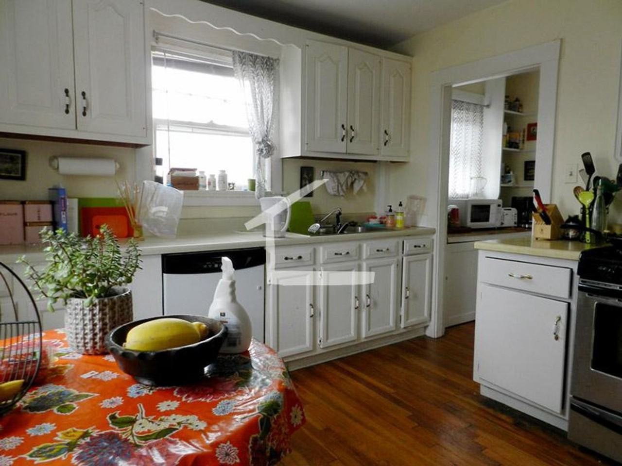 99 Beechcroft St - Photo 4 of 6