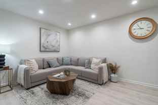 2738 N Radford St, Unit Lower Unit - Photo 1 of 1
