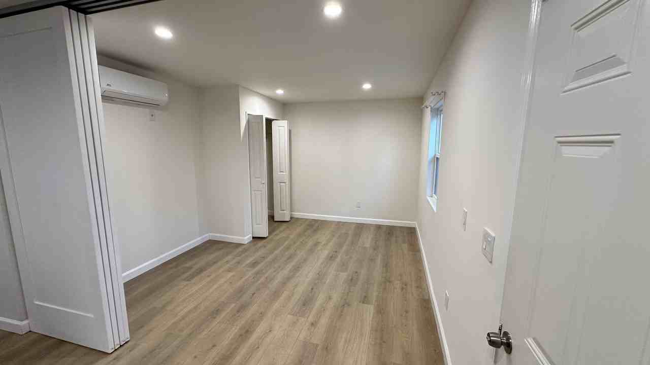 8223 Cimarron St - Photo 5 of 13