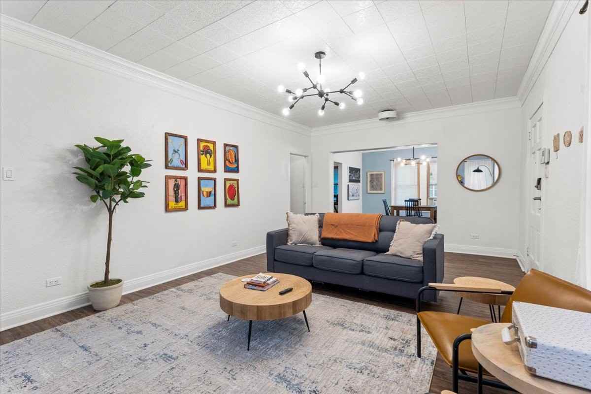 2050 W Mistletoe Ave #NA - Photo 3 of 17