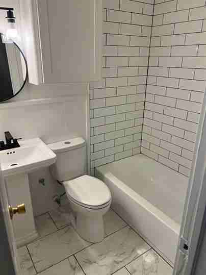 1015 East Hurd Street - Photo 5 of 18