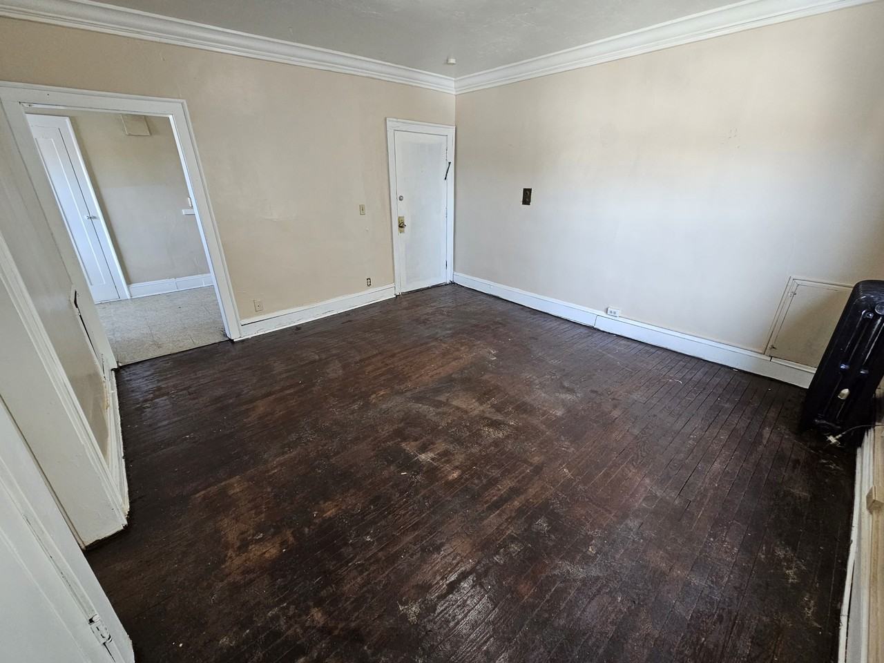 Edgeway at West Boulevard - Photo 6 of 32