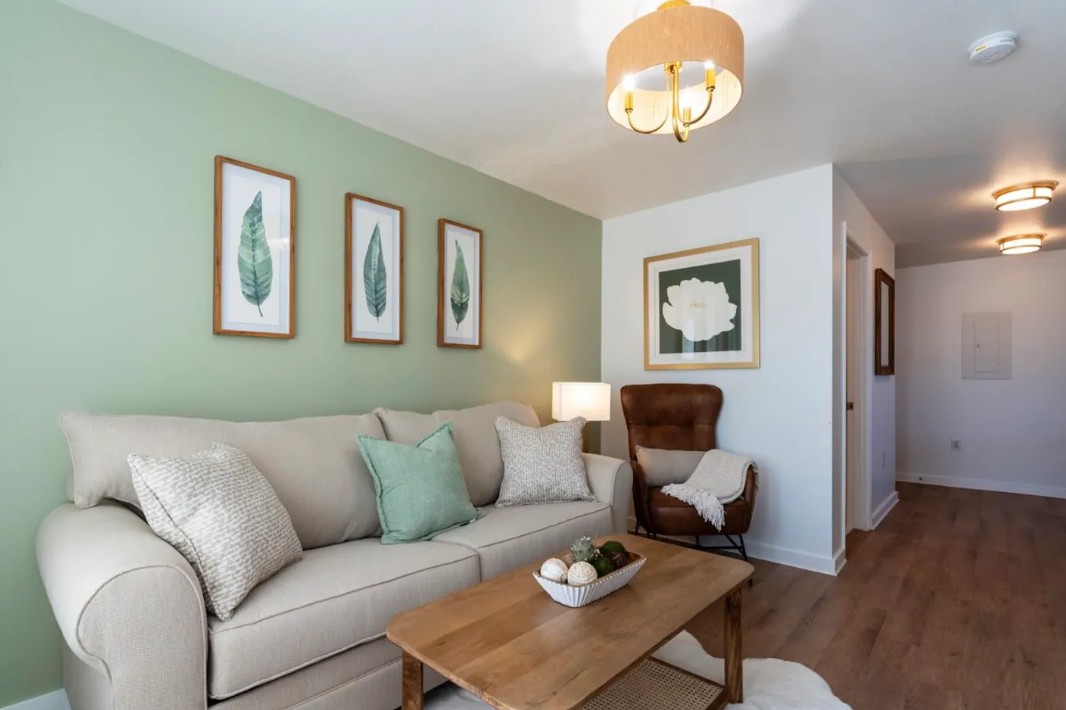 1117 Bar Harbor Road - Photo 3 of 22