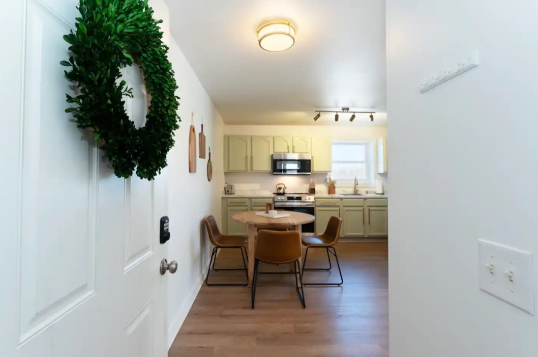 1117 Bar Harbor Road - Photo 5 of 22