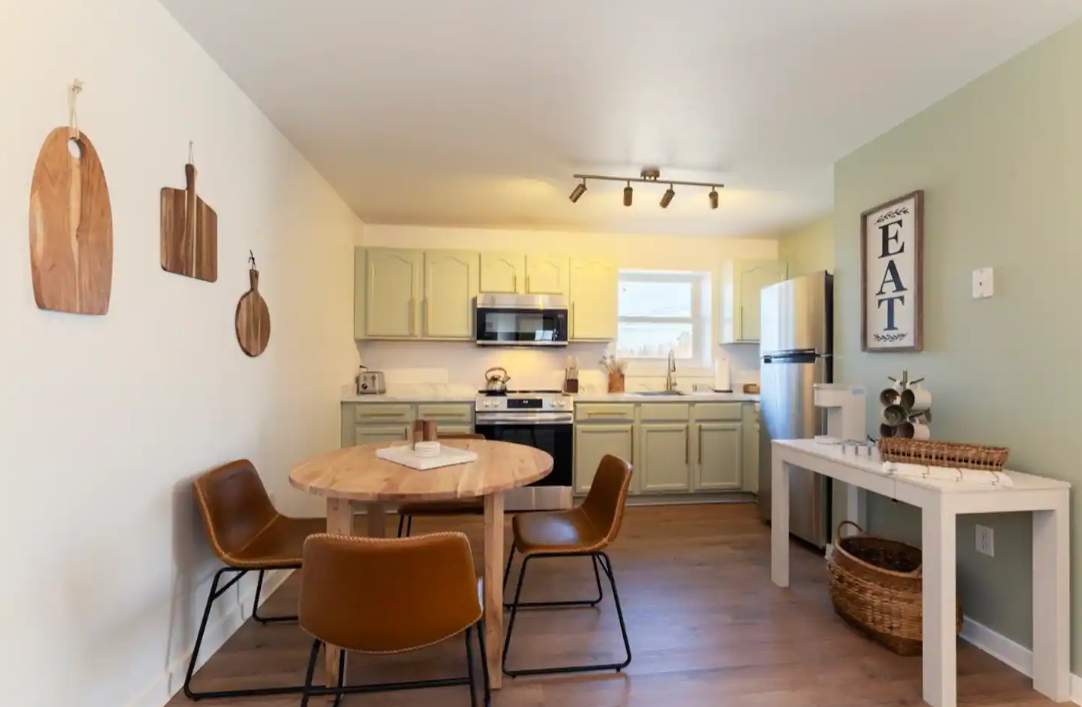 1117 Bar Harbor Road - Photo 7 of 22