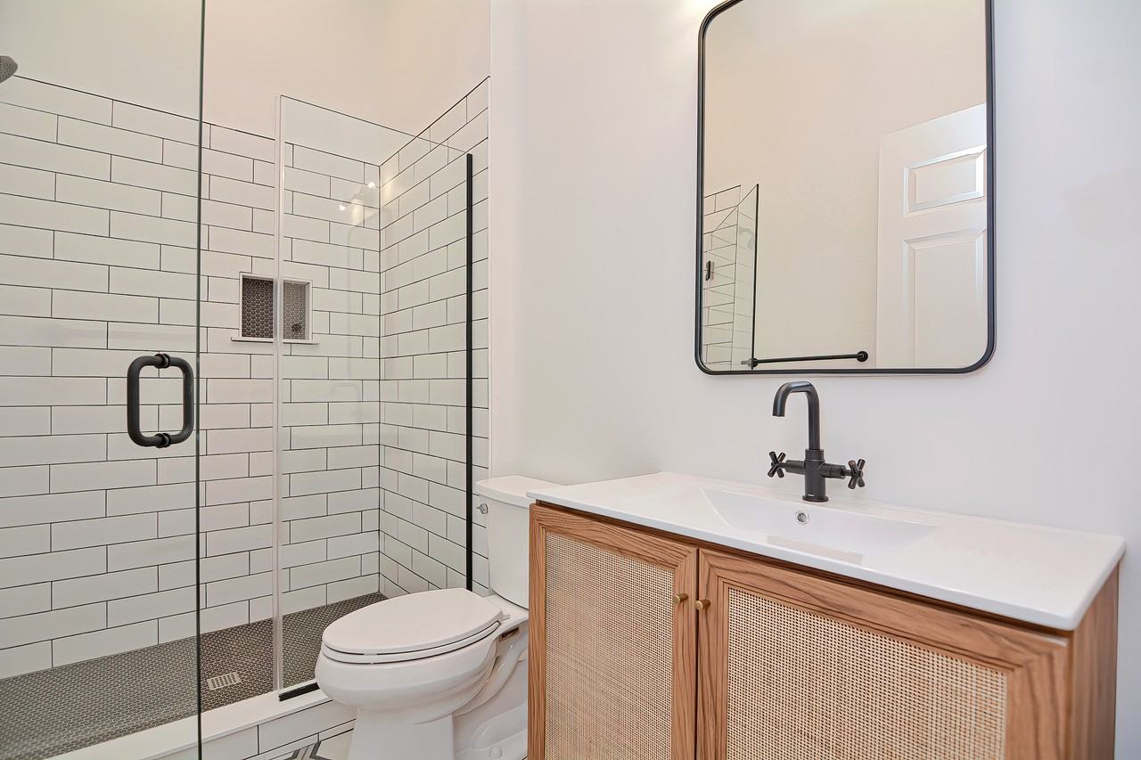 244 Weybosset Street - Photo 5 of 8