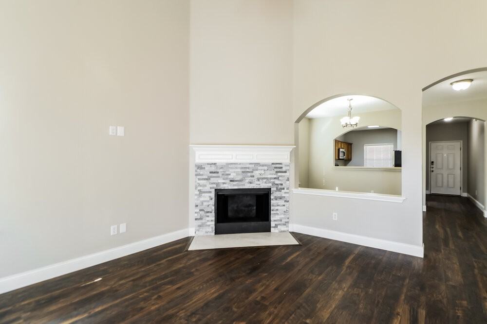125 Brown St - Photo 5 of 17