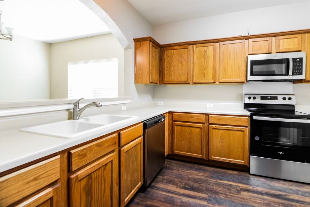 125 Brown St - Photo 7 of 17