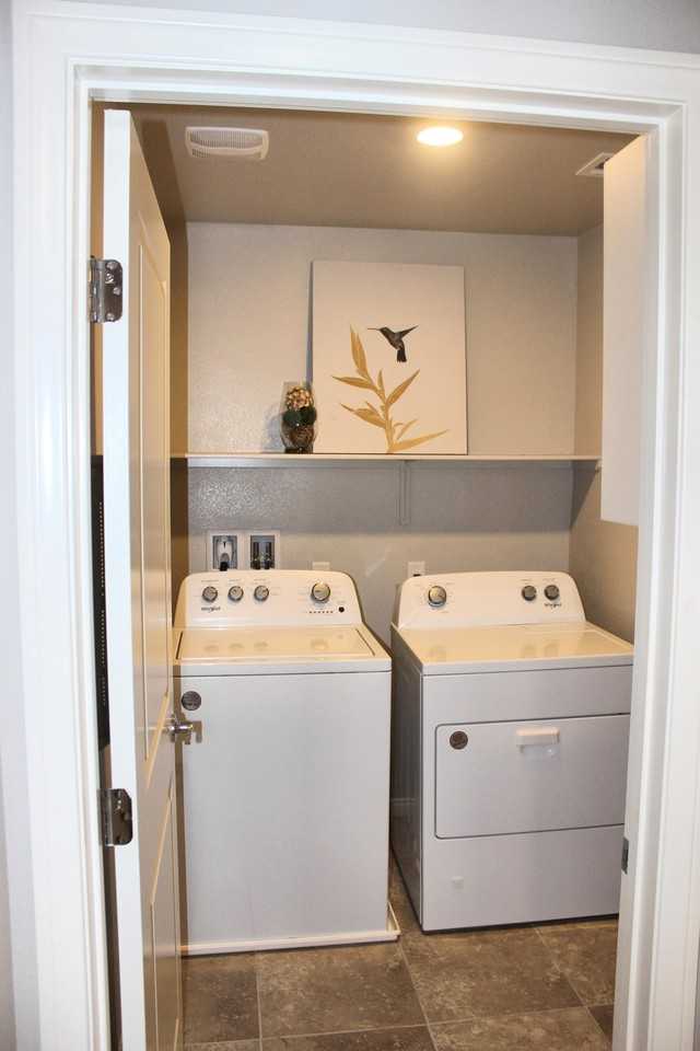 Trinidad Point Court - Photo 2 of 8