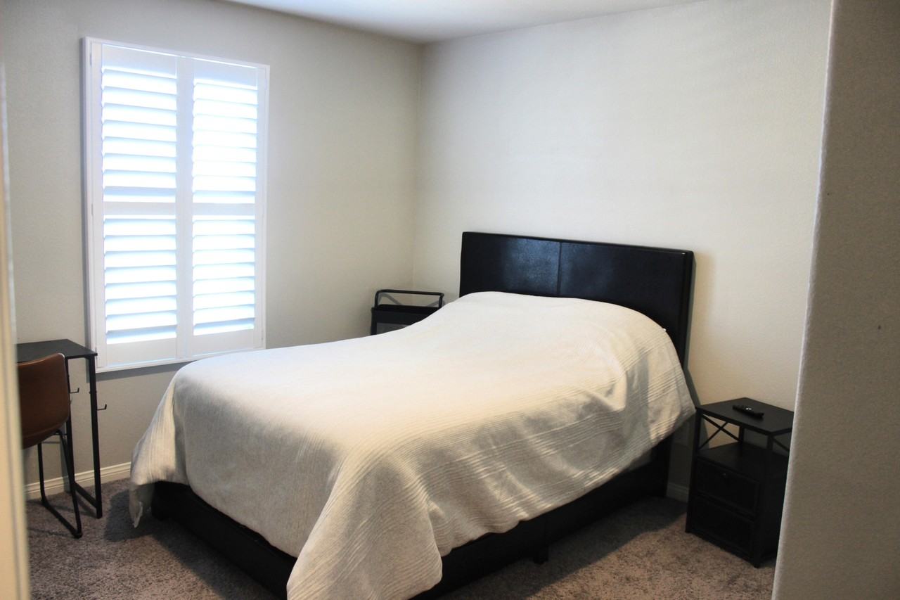 Trinidad Point Court - Photo 7 of 8