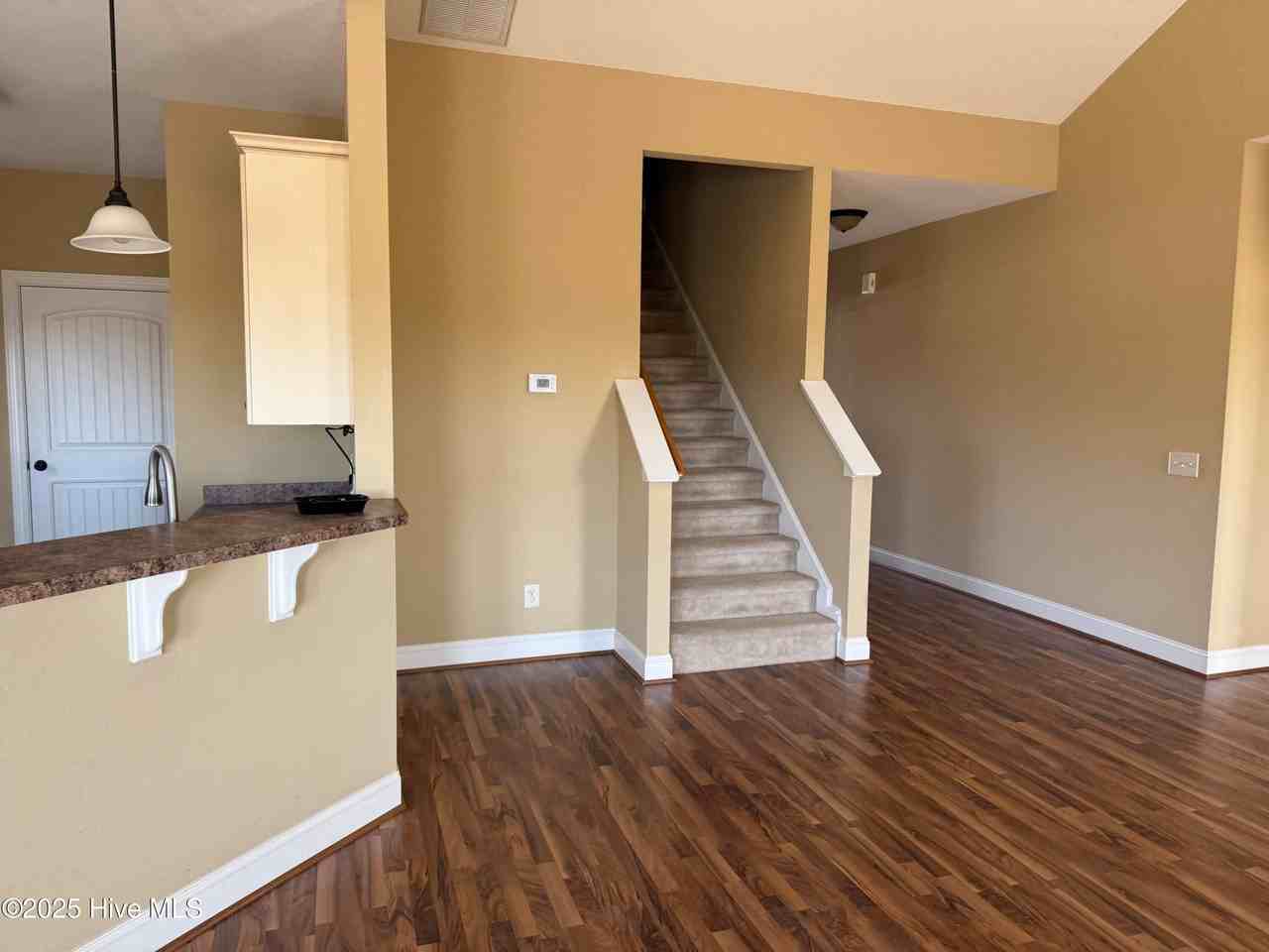 1300 Pine Drive - Photo 7 of 20