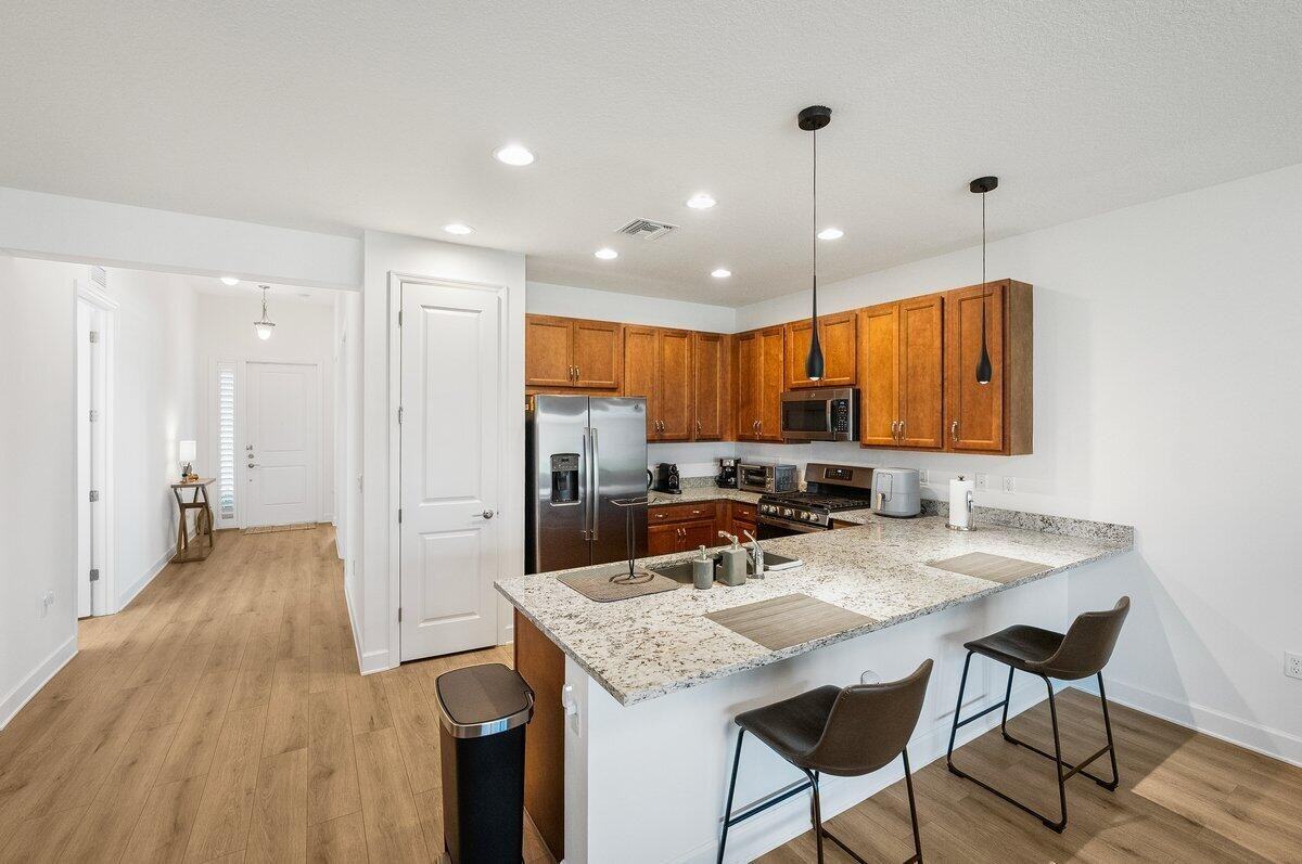 11673 Sw Oceanus Blvd - Photo 5 of 42