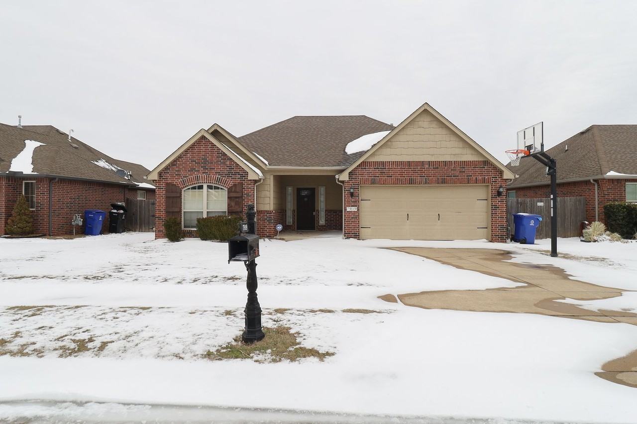 7919 S Fir Pl - Photo 2 of 30