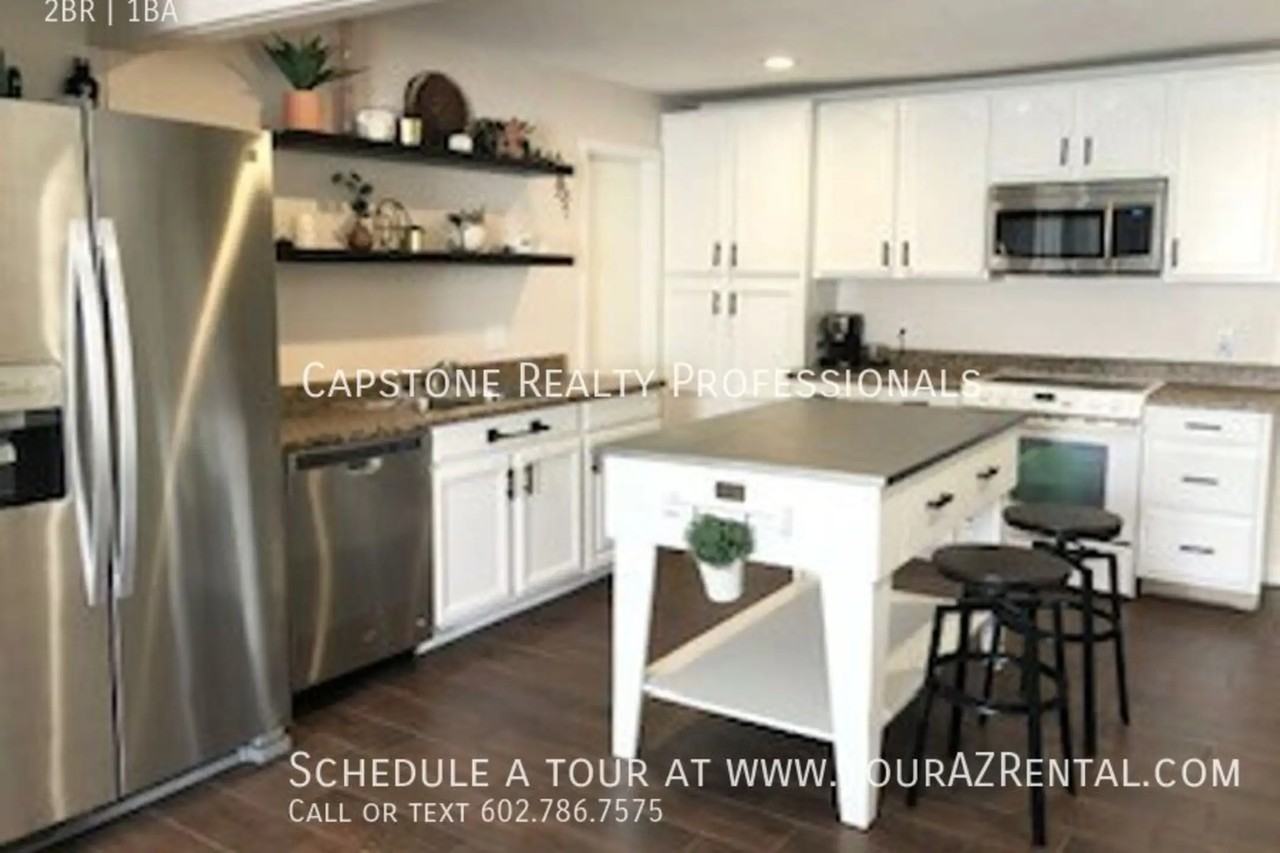 952 E Tempe Dr - Photo 3 of 6