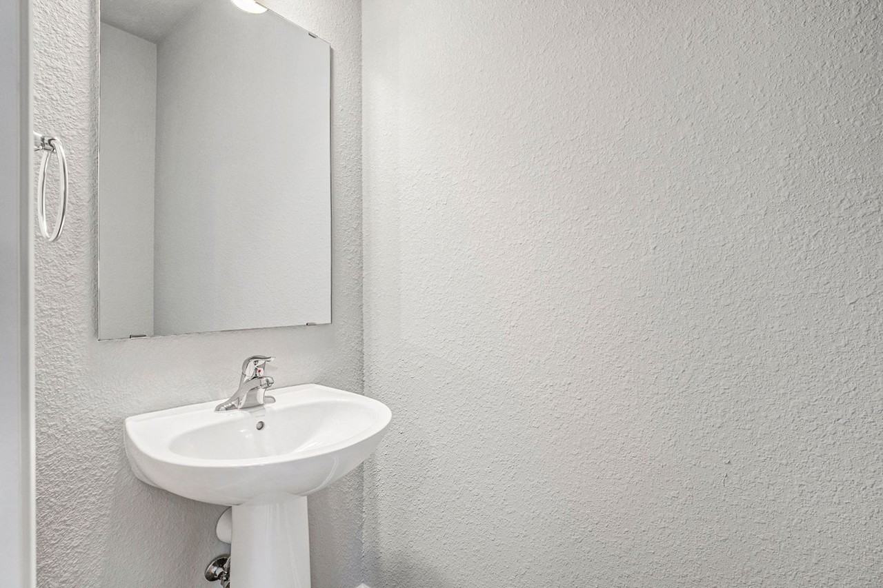 1304 Timber Hollow Ct - Photo 7 of 18