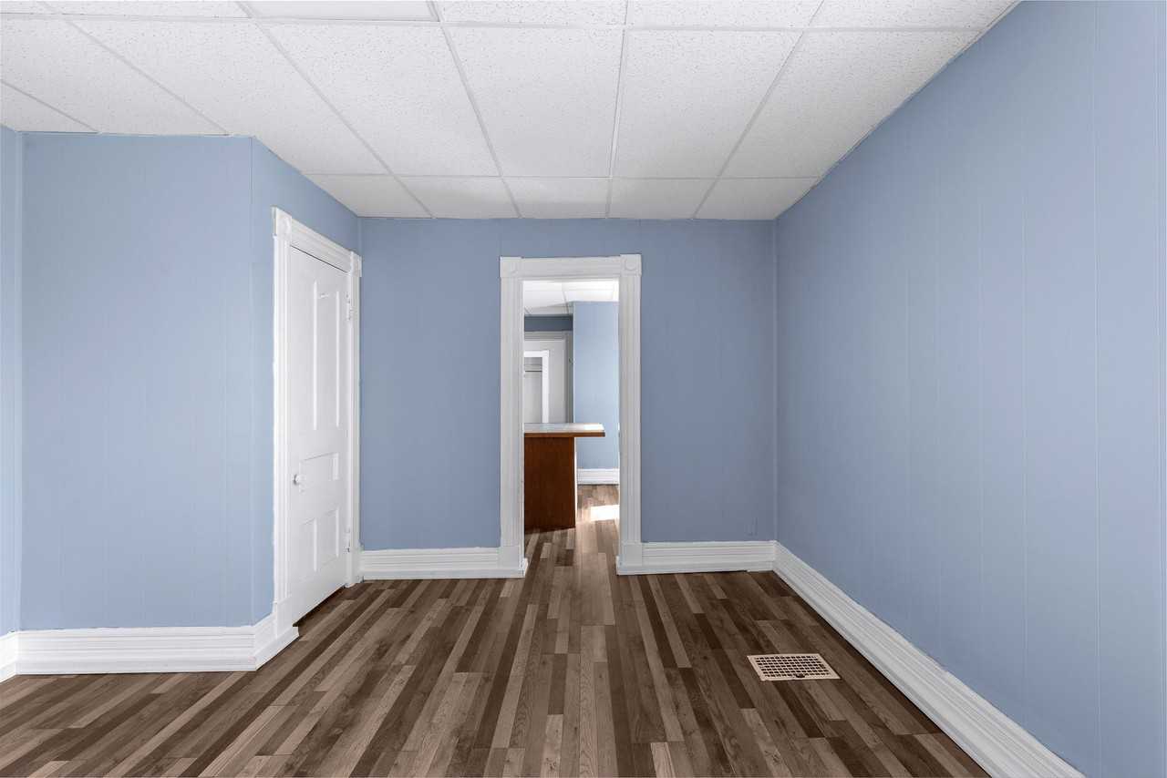 607 Budd Street - Photo 3 of 15