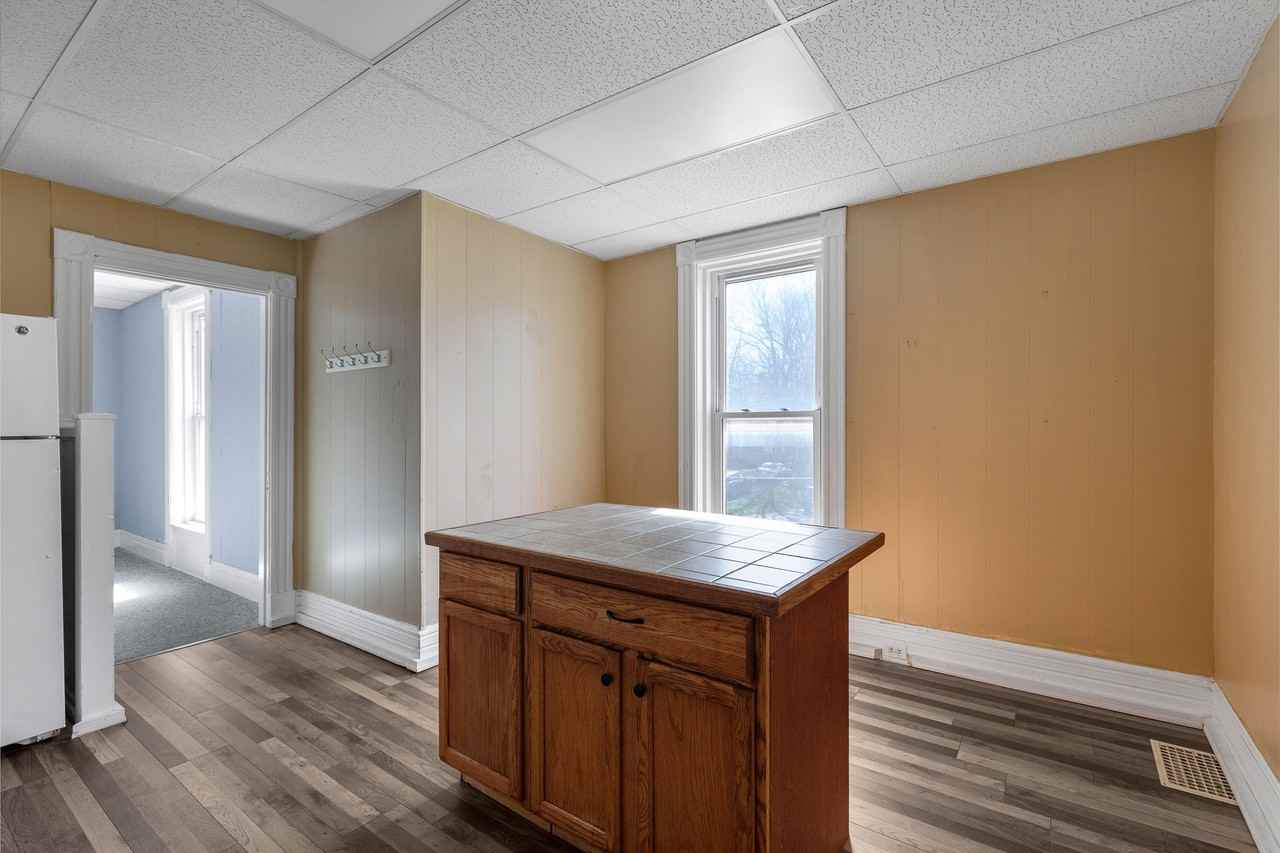 607 Budd Street - Photo 7 of 15