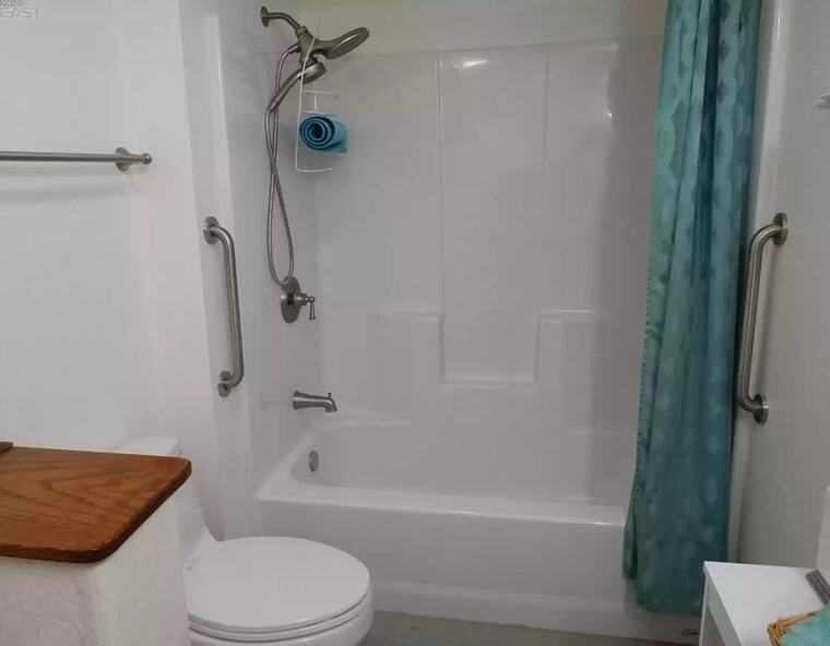 1774 Bancroft Ave - Photo 3 of 23