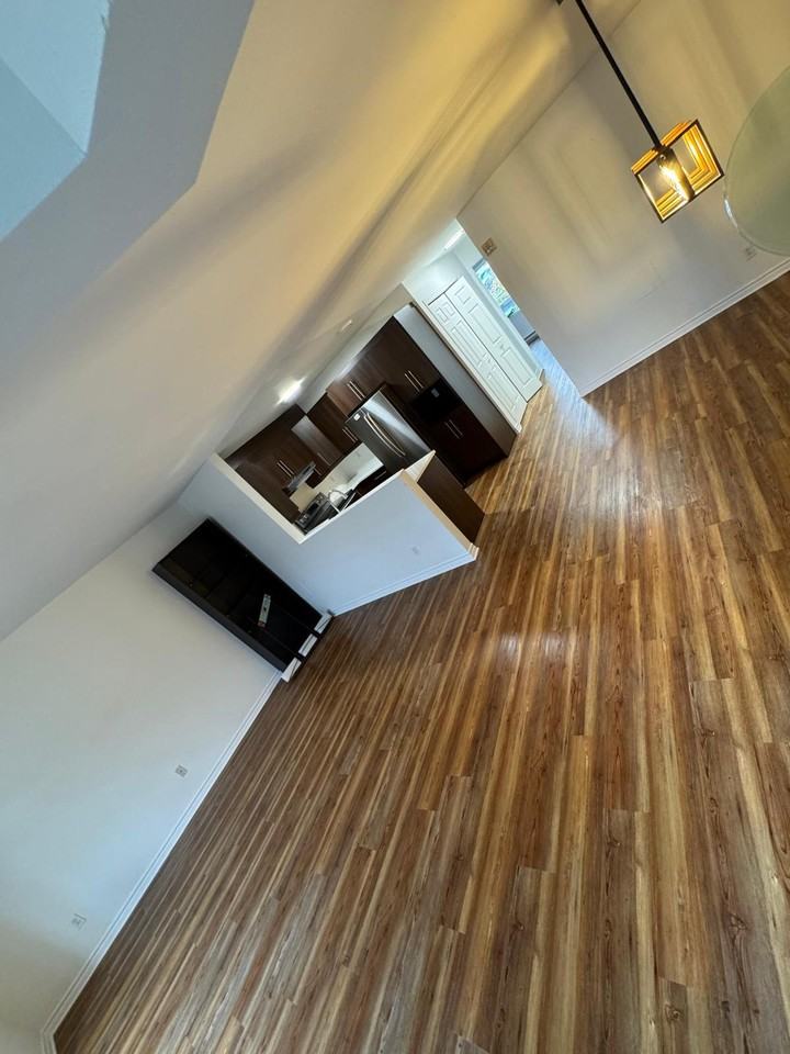 5705 Boulevard Chevrier #1 - Photo 4 of 15